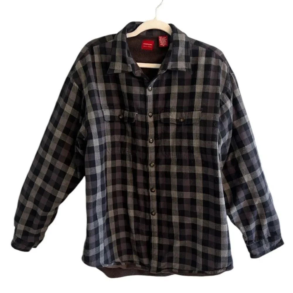 Men’s XL Heavyweight Flannel fleece lined jacket Shacket gray and black plaid